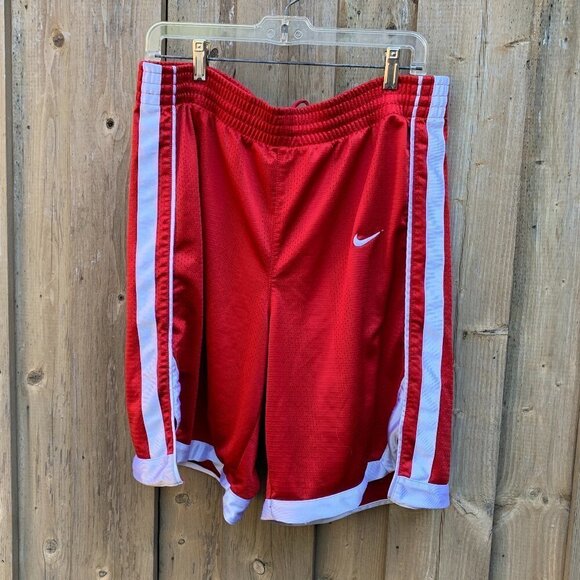 Vintage Nike Basketball Shorts Medium Red - Picture 1 of 2